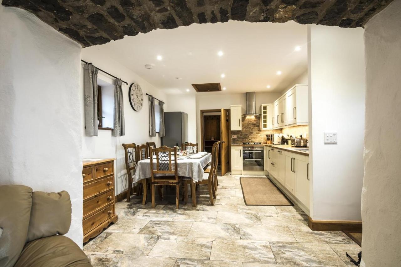 Orchard Cottage - Luxurious Barn Conversion - Beavers Hill Manorbier Extérieur photo